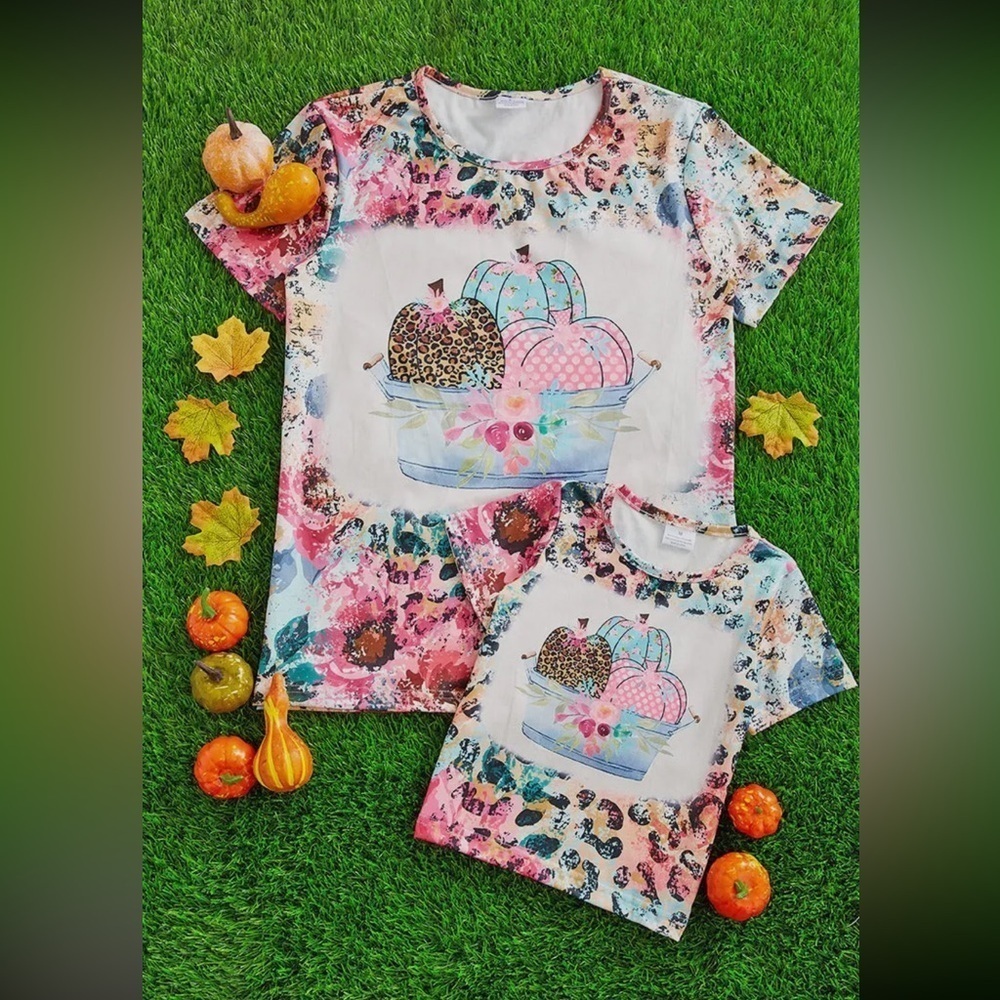 Pumpkins in Bucket Pastel Floral Animal Print Multicolor Short Sleeve T-shirt